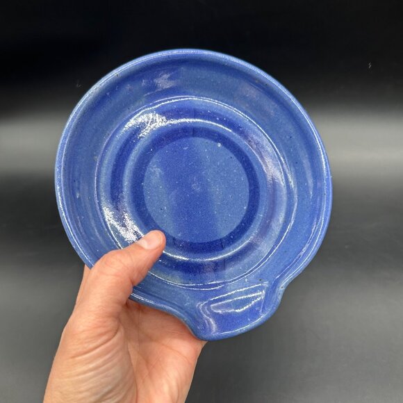 Art Pottery Spoon Rest Blue Round Kitchen Accessory Utensil Holder Stove Top - Picture 6 of 8
